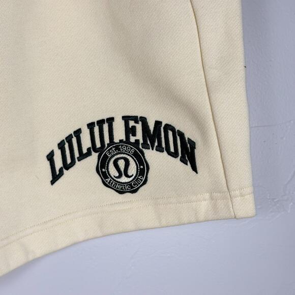 Lululemon Women's Large Scuba Mid-Rise Oversized Logo Shorts Buttercream NWT - Picture 3 of 8